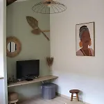 아파트 Proche D'uzes La Terrasse Du Soleil Levant 콜리아스